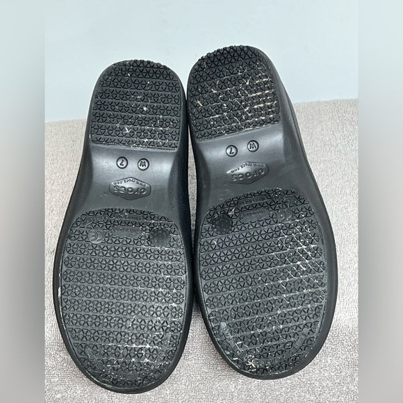 Crocs Women’s Slip Resistant Shoes - Neria Pro II Clogs, Nurse / Work EUC SIZE 7 - Picture 6 of 8